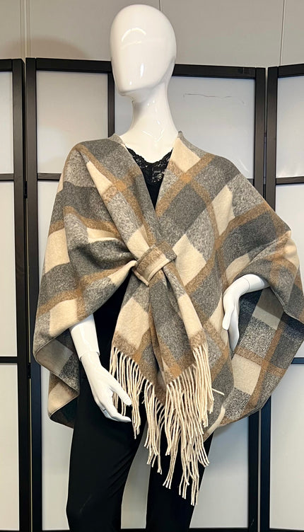 By Womano Poncho BW-01 Print