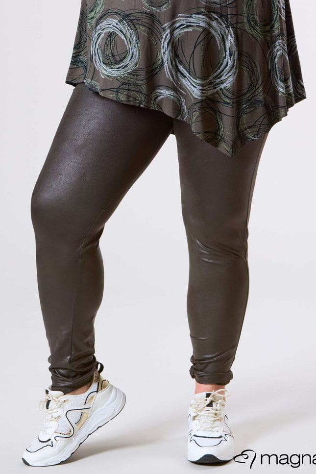 Magna Basic Legging  Leather Look F-23 Olijf Groen