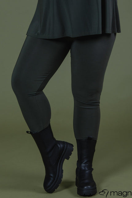 Magna Basic Legging F-23 Olijf Groen
