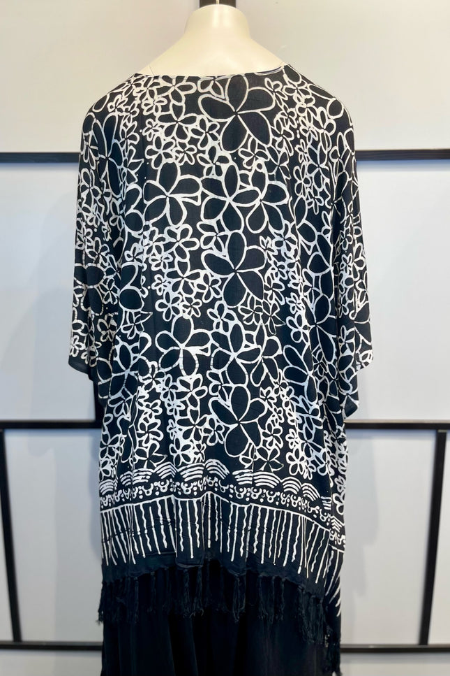 Normal Crazy Poncho Print