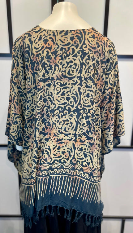 Normal Crazy Poncho Print