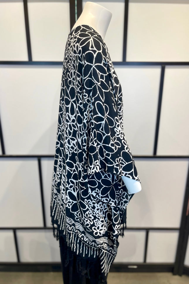 Normal Crazy Poncho Print