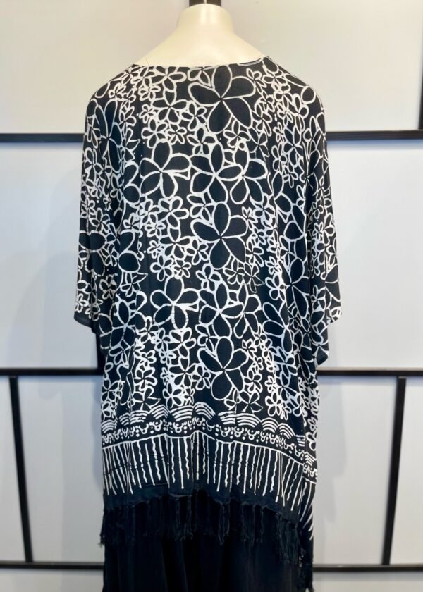 Normal Crazy Poncho Print - Image 3